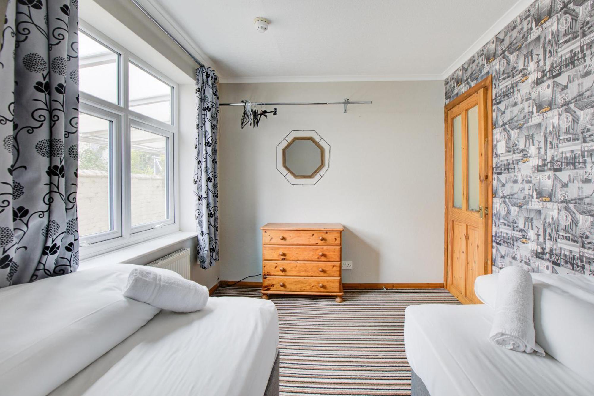 The Sandringham Court & Welcoming Large And Small Groups For 15 Years 3* Blackpool