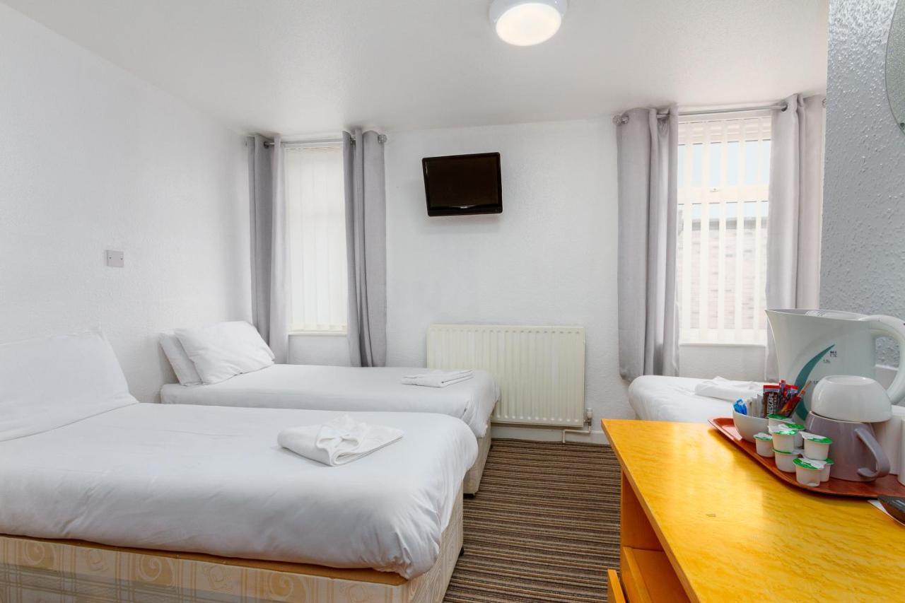 The Sandringham Court & Welcoming Large And Small Groups For 15 Years Hotel