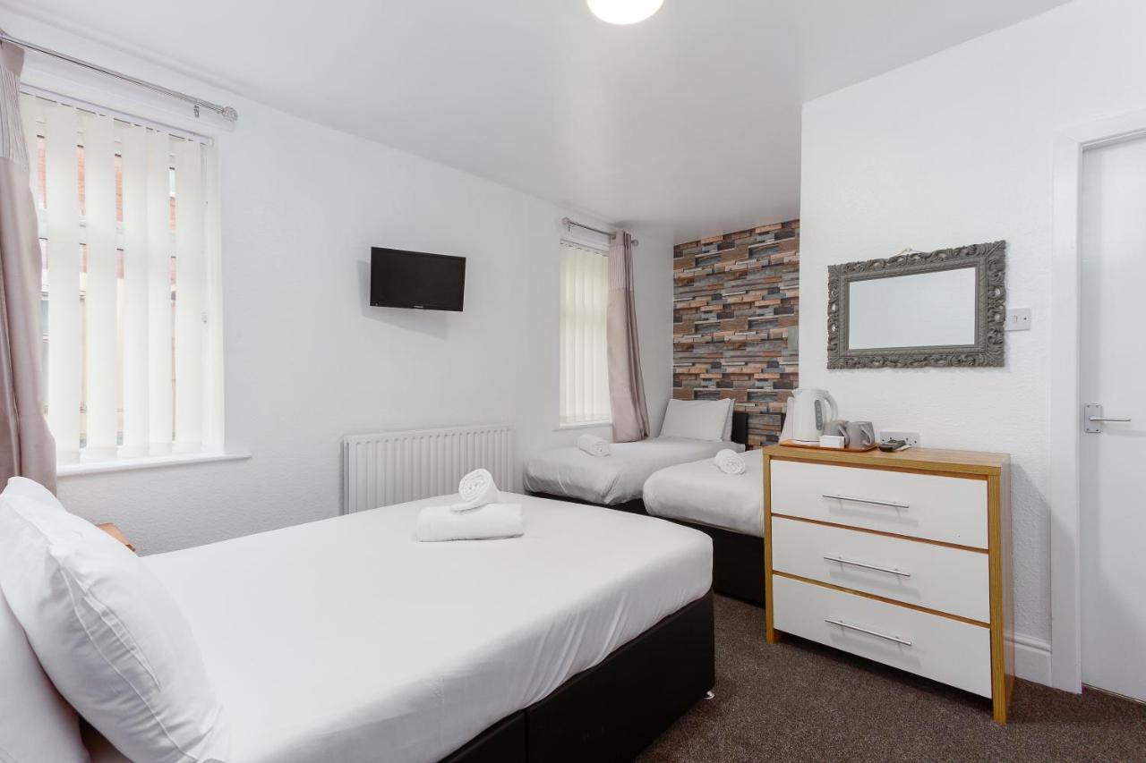 Hotel The Sandringham Court & Welcoming Large And Small Groups For 15 Years 3*