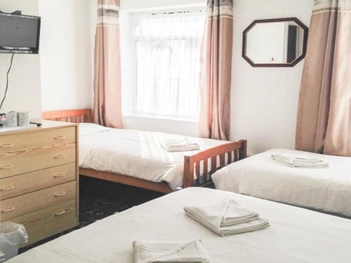 The Sandringham Court & Welcoming Large And Small Groups For 15 Years